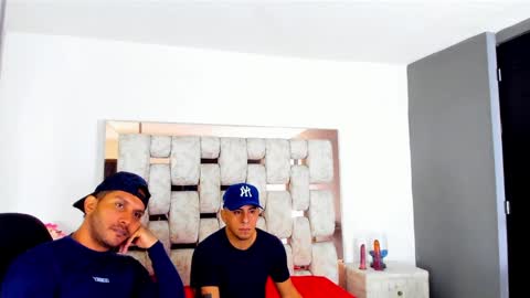 Snapshot of angelandchris chatting on September 15, 2025, 12:27 pm Angel And Cris online show from September 15, 2025, 12:27 pm