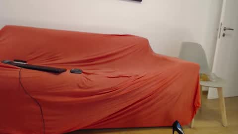 Angela Stingray online show from November 13, 2025, 6:12 am