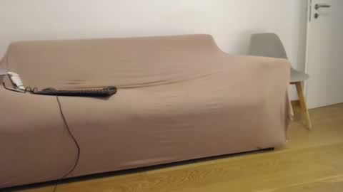 Angela Stingray online show from February 12, 2026, 6:30 am