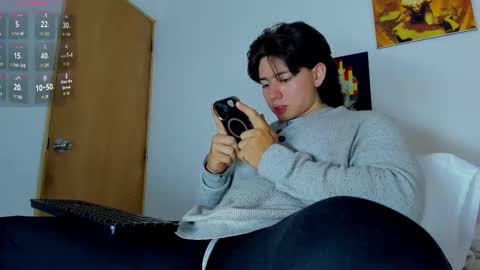 Snapshot of angelbennet_ chatting on February 21, 2026, 1:28 am Angel Bennet online show from February 21, 2026, 1:28 am