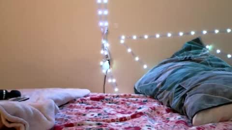 Snapshot of angelbigguns chatting on February 4, 2026, 5:02 am Angelbigguns online show from February 4, 2026, 5:02 am