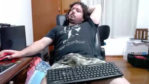 angelbuttslut online show from April 8, 2026, 6:30 pm