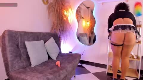 Angel  online show from April 25, 2026, 3:42 am