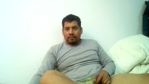 angeldavid90 online show from October 29, 2025, 5:47 pm