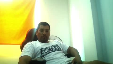 Snapshot of angeldavid90 chatting on April 1, 2026, 3:20 pm angeldavid90 online show from April 1, 2026, 3:20 pm