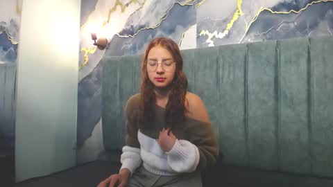 angel online show from October 31, 2025, 3:24 pm