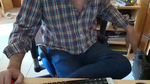 Snapshot of angelgarcia269 chatting on May 1, 2026, 1:05 pm angelgarcia269 online show from May 1, 2026, 1:05 pm