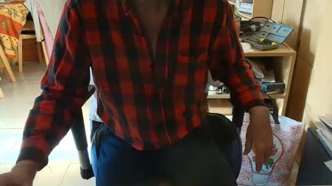Snapshot of angelgarcia269 chatting on May 15, 2026, 12:01 pm angelgarcia269 online show from May 15, 2026, 12:01 pm