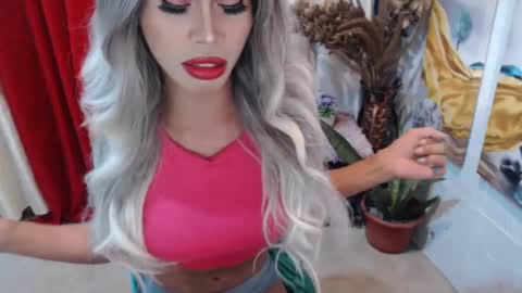 Snapshot of angelic_face_808 chatting on February 7, 2025, 1:58 am DIVINE ANGEL online show from February 7, 2025, 1:58 am