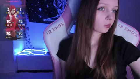 Mia online show from April 10, 2026, 8:52 am