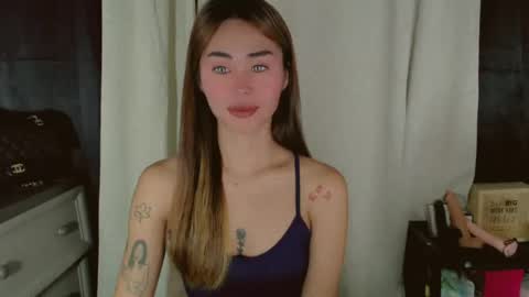 Snapshot of angelic_sex chatting on June 19, 2026, 10:13 pm Angelica online show from June 19, 2026, 10:13 pm