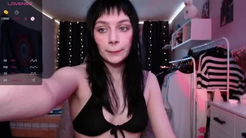 Angel Katy  online show from December 12, 2024, 4:04 am
