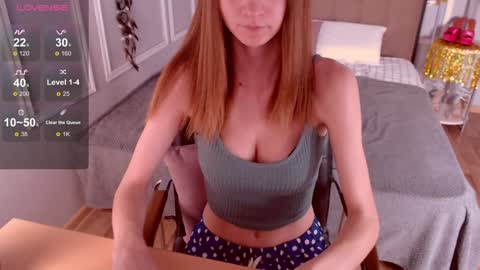 Snapshot of angelica_mrrr chatting on December 7, 2024, 10:01 am Angelica online show from December 7, 2024, 10:01 am