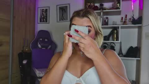 Angelica Sparks online show from July 14, 2026, 12:13 am