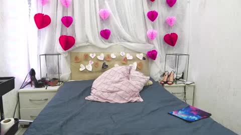 Snapshot of angelika_rouge chatting on February 21, 2026, 5:36 pm Angelika Rouge online show from February 21, 2026, 5:36 pm