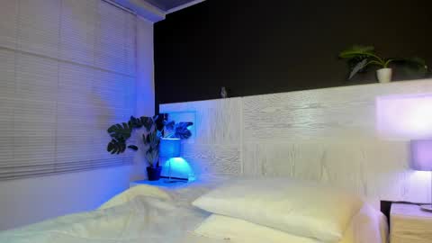 angelina_hilton online show from June 1, 2026, 11:34 am