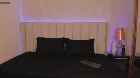 Angelina Honey online show from March 1, 2026, 3:52 am