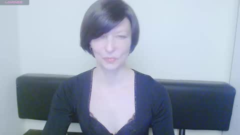 Snapshot of angelinalov_ chatting on February 7, 2025, 11:23 am Angelina online show from February 7, 2025, 11:23 am