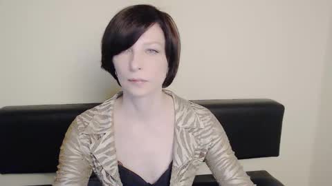 Snapshot of angelinalov_ chatting on February 8, 2025, 1:44 pm Angelina online show from February 8, 2025, 1:44 pm