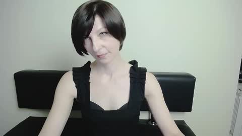 Snapshot of angelinalov_ chatting on February 14, 2025, 11:42 am Angelina online show from February 14, 2025, 11:42 am