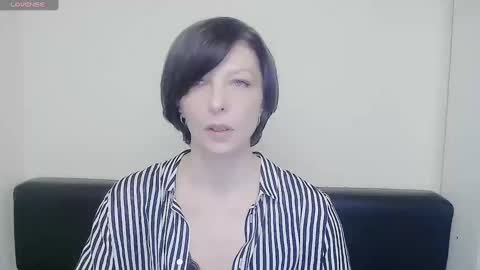 Snapshot of angelinalov_ chatting on February 24, 2025, 7:22 am Angelina online show from February 24, 2025, 7:22 am