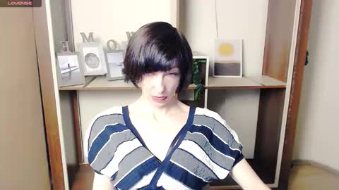 Snapshot of angelinalov_ chatting on October 16, 2025, 6:36 am Angelina online show from October 16, 2025, 6:36 am
