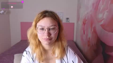 AngelinaLow online show from February 1, 2026, 6:34 am