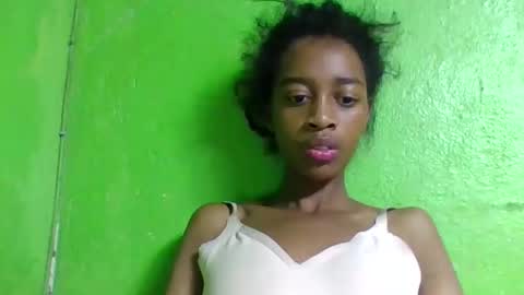 angeline221173 online show from April 27, 2026, 2:09 am