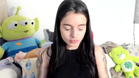 Angeline Smith  online show from October 8, 2025, 4:54 am