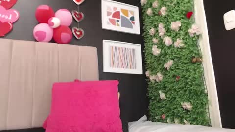 Snapshot of angelitawild_ chatting on February 15, 2025, 9:37 pm angel online show from February 15, 2025, 9:37 pm