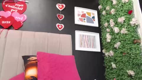 Snapshot of angelitawild_ chatting on February 18, 2025, 11:52 pm angel online show from February 18, 2025, 11:52 pm