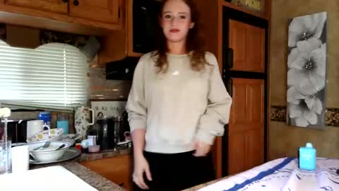 angellove8606 online show from February 19, 2026, 10:39 pm