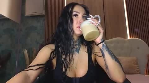 angellys online show from March 18, 2026, 7:44 am