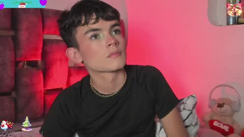 Angelo I work from home this is my room  online show from December 14, 2024, 7:51 am