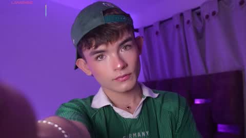 Angelo I work from home this is my room  online show from March 9, 2026, 3:54 am