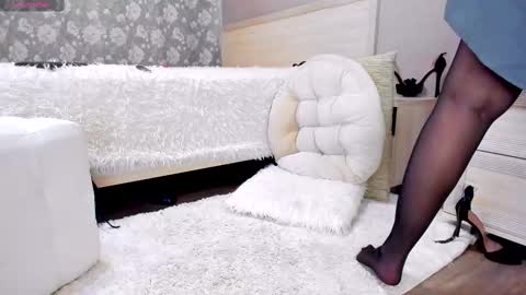 Snapshot of angelqueen1 chatting on February 18, 2025, 9:10 am Michelle online show from February 18, 2025, 9:10 am