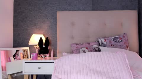 Angela online show from January 26, 2025, 12:43 pm