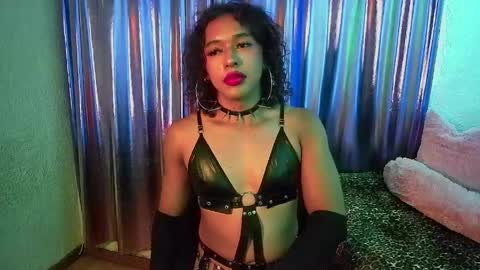 Snapshot of angelsdustxxx chatting on June 5, 2026, 6:52 am online show from June 5, 2026, 6:52 am