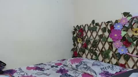 angelsexhotlatin online show from February 7, 2026, 3:05 pm