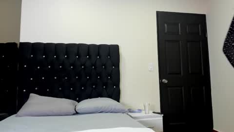 Snapshot of angelynaw chatting on September 9, 2025, 11:10 am AngelynaW online show from September 9, 2025, 11:10 am