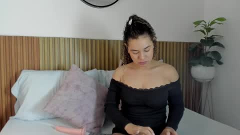 A N G I E online show from October 15, 2025, 12:27 pm