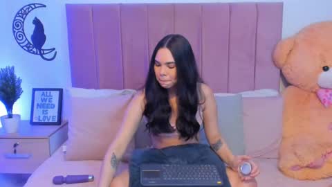 Snapshot of angiegriffin chatting on February 8, 2025, 9:56 am Milo ---- online show from February 8, 2025, 9:56 am