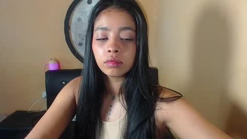Angie y Andres online show from March 11, 2025, 1:12 pm