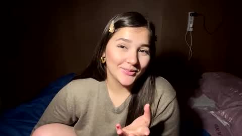 Snapshot of angietubebe chatting on October 27, 2025, 2:04 am Angie tu bebe online show from October 27, 2025, 2:04 am