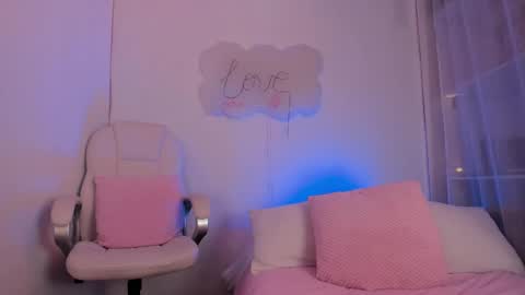 violeth lopez online show from March 1, 2025, 2:13 pm