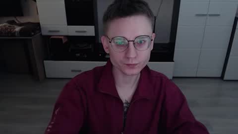 vodka online show from October 13, 2025, 5:29 am