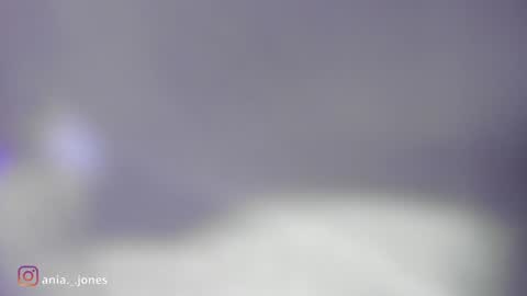 Snapshot of ania_mml chatting on January 8, 2025, 7:45 pm Ania online show from January 8, 2025, 7:45 pm