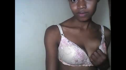 Snapshot of anicha_69 chatting on May 29, 2026, 5:55 pm anicha_69 online show from May 29, 2026, 5:55 pm