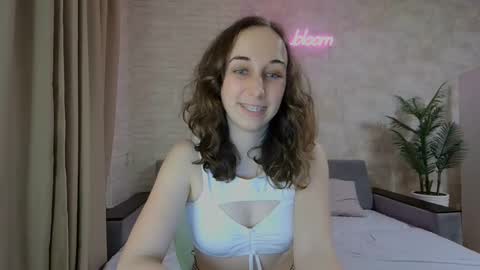 Snapshot of anikabloom chatting on January 14, 2025, 5:08 am anikabloom online show from January 14, 2025, 5:08 am