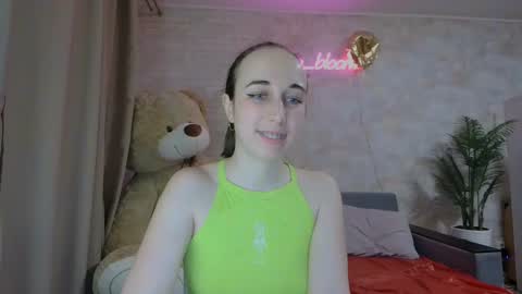 Snapshot of anikabloom chatting on March 10, 2025, 3:01 am anikabloom online show from March 10, 2025, 3:01 am